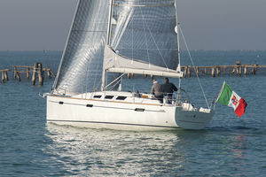cruising-racing sailboat / open transom