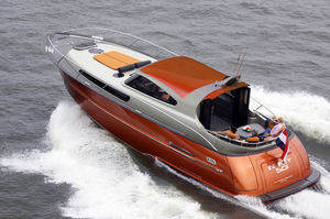 cruising motor-yacht / hard-top / aluminum / steel