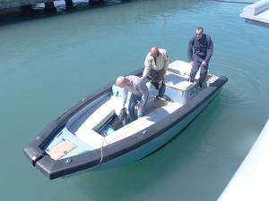 center console monohull boat / yacht tender
