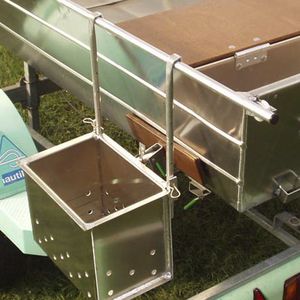 sport fishing boat baitwell