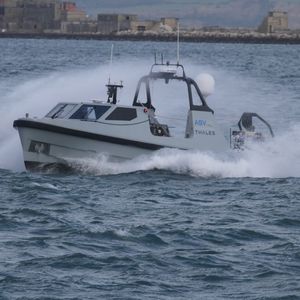 patrol marine drone / autonomous / monohull