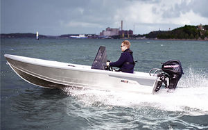 outboard center console boat / sport-fishing / aluminum / 4-person max.