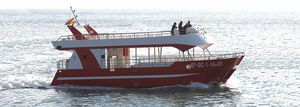 catamaran sightseeing boat