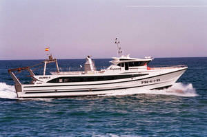 fishing trawler commercial fishing vessel