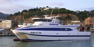 fishing trawler commercial fishing vessel