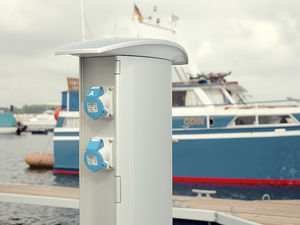 electrical distribution pedestal / water supply / for docks / with hose reel