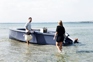 inboard center console boat / outboard / electric / diesel