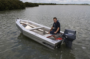 outboard open boat / sport-fishing / aluminum / 4-person max.