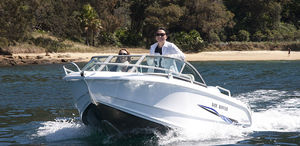 outboard runabout / 5-person max.