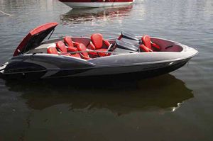 inboard runabout / hydro-jet / bowrider / 7-person max.