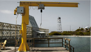 shipyard crane / luffing jib