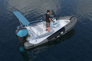 outboard inflatable boat / rigid hull / navigation / 6-person max.
