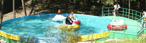 floating swimming pool / modular