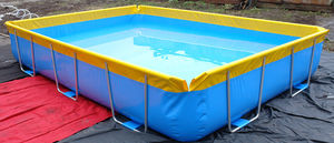 floating swimming pool / modular