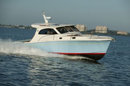 motor-boat : express-cruiser (downeast, jet propulsion) COUPE 4.0 Rivolta