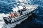 Motor-boat : outboard walkaround (triple engine, sun-deck) VERVE OUTBOARD 41' 7