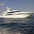 aluminum luxury yacht / tri-deck / custom-made - M/Y REEM.1