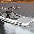bow-rider runabout / wakeboard / 15 person max. / with sundeck - TEAM V