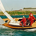classic sailboat day-sailer / wood / serial - CLASSIC WOODEN