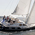 cruiser sailboat / deck saloon / motor-boats 2 cabins / serial - 37