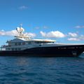 custom-made luxury yacht - DENIKI