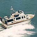 flybridge trawler - 320