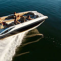 in-board deck-boat - 211 I/O SCX