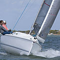sailboat day-sailer with cabin / serial - 22