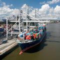 unloading container gantry crane - STS