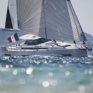 海洋クルージング帆船 / セントラル コックピット / グラスファイバー / キャビン3つ