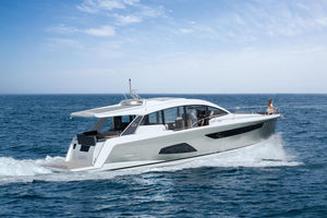 iate a motor de cruzeiro / com hard-top / 3 cabines