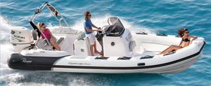 barco inflável com motor de popa / semirrígido / com console central / de turismo