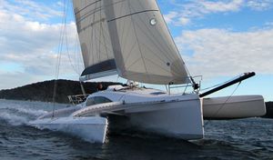 trimarã / de cruzeiro e regata / de popa aberta / 2 cabines