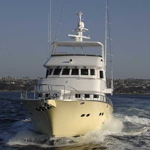 iate a motor de expedição / trawler / com casa de leme elevada / em fibra de vidro