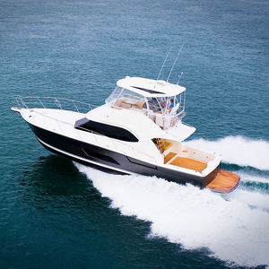 lancha Express Cruiser IPS POD / bimotor / com flybridge / open