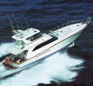 iate a motor de pesca esportiva / com flybridge / com casco de deslocamento / por medida
