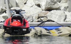 píer flutuante / para atracação a seco de jet-ski / para marina / em polietileno
