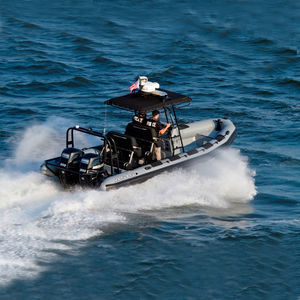 barco-patrulha / com motor de popa / barco inflável semirrígido