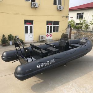 barco inflável com motor de popa / com console central / multiusos / esportivo