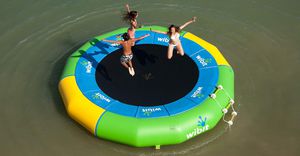 equipamento de diversão aquática cama elástica / inflável