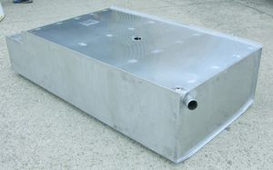 tanque para água / para barco / por medida / em inox