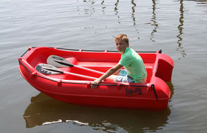 bote com motor de popa / rotomoldado / de 2 lugares