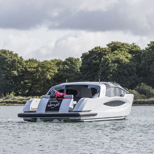 lancha Express Cruiser de rabeta / bimotor / open / bote auxiliar para iate