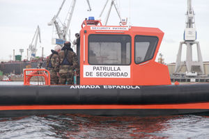 barco-patrulha / com motor de popa / em alumínio
