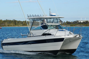catamaran-cabin-cruiser