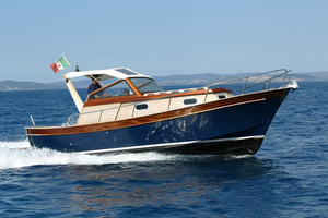 Classic cabin cruiser - All boating and marine industry ...