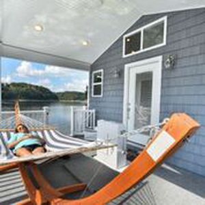 Inboard Houseboat - Tiny - Harbor Cottage Houseboats - 6-person Max.