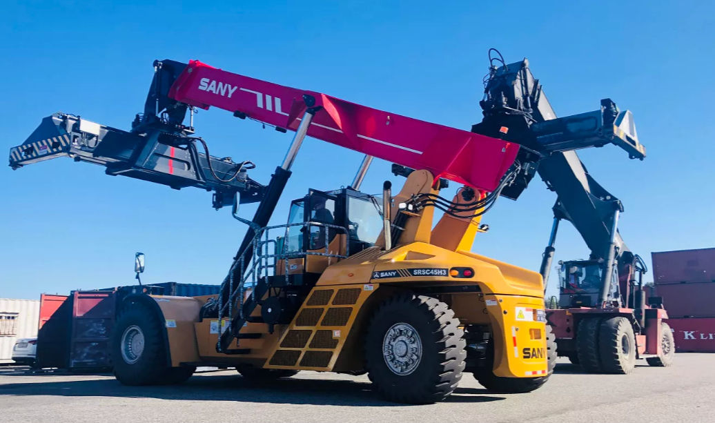 Reachstacker with toplift spreader SRSC4535G5 SANY GROUP for