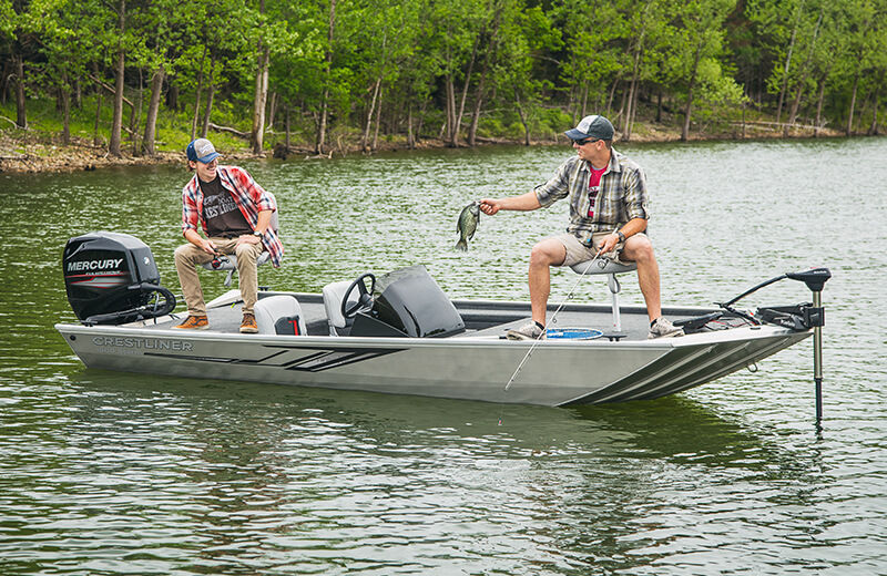 Outboard crappie boat 16 STORM Crestliner side console / sport