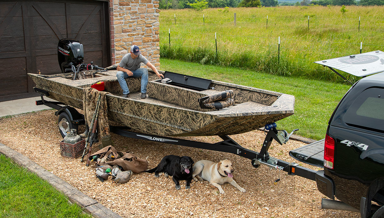 Outboard jon boat Roughneck 2070 Waterfowl Tiller Lowe open / sportfishing / hunting